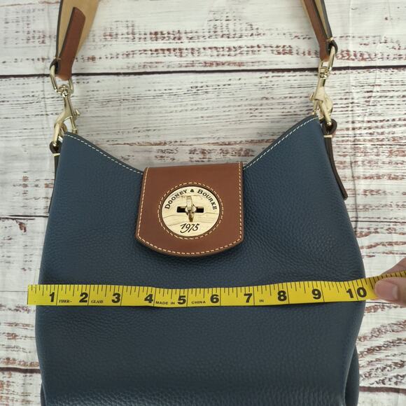 Dooney & Bourke Pebble Leather Turn lock Sac 30 Shoulder Bag Jeans Blue NWOT - Picture 11 of 14